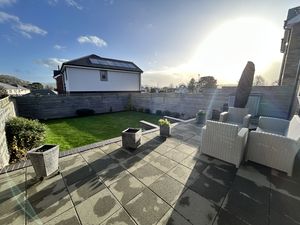 Photo 32- click for photo gallery